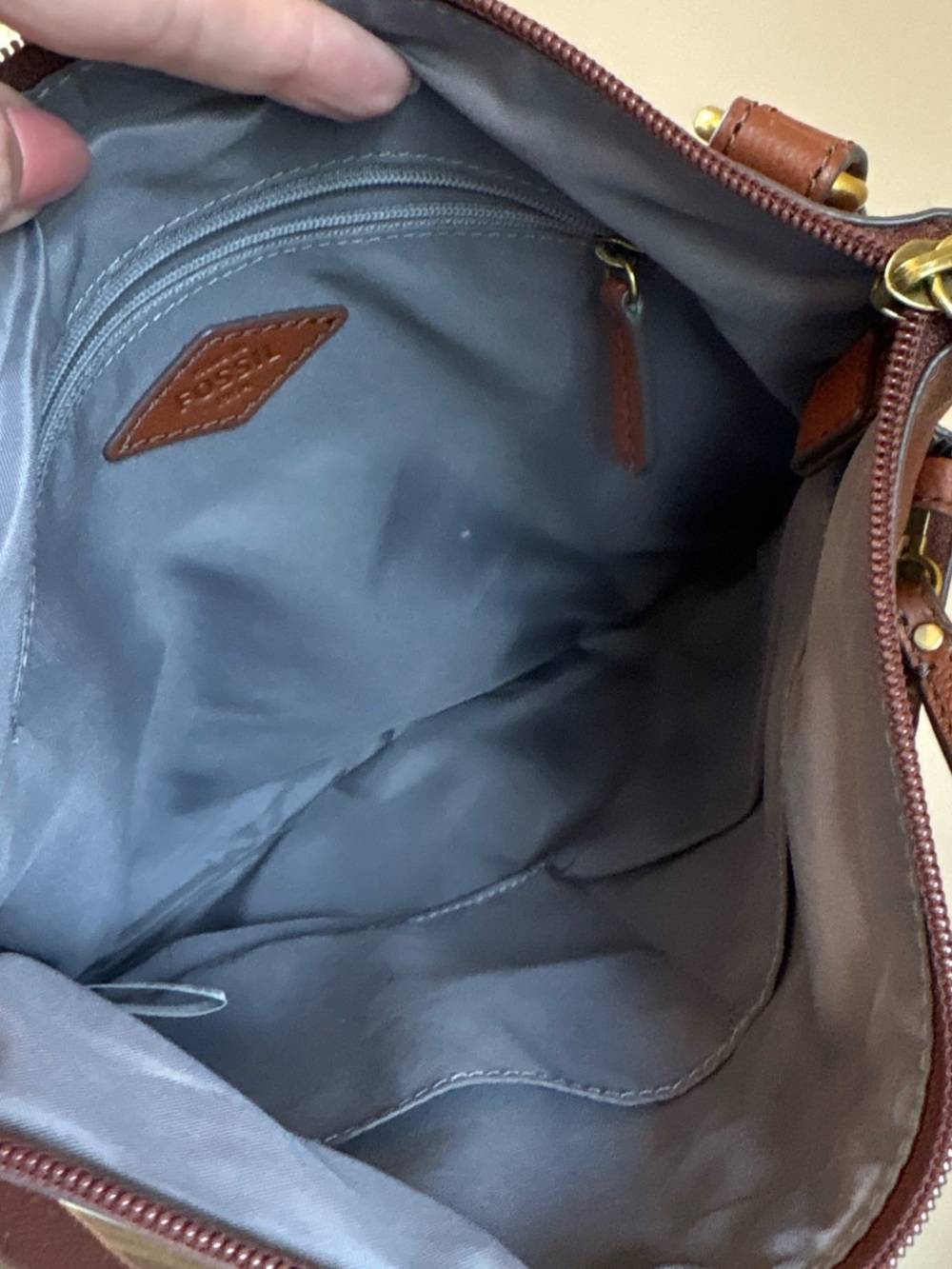 Fossil Cognac Pebbled Leather Crossbody Bag - Picture 5 of 8
